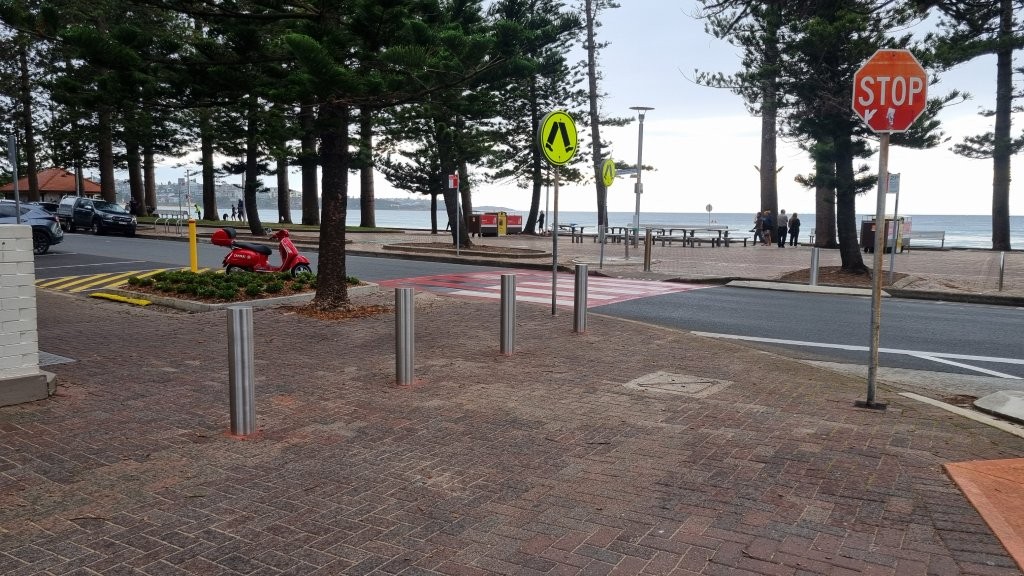 Bollards installed at Victoria Parade