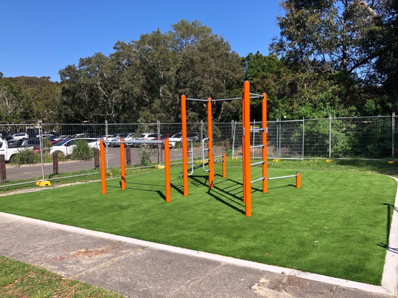 outdoor fitness bars on synthetic grass